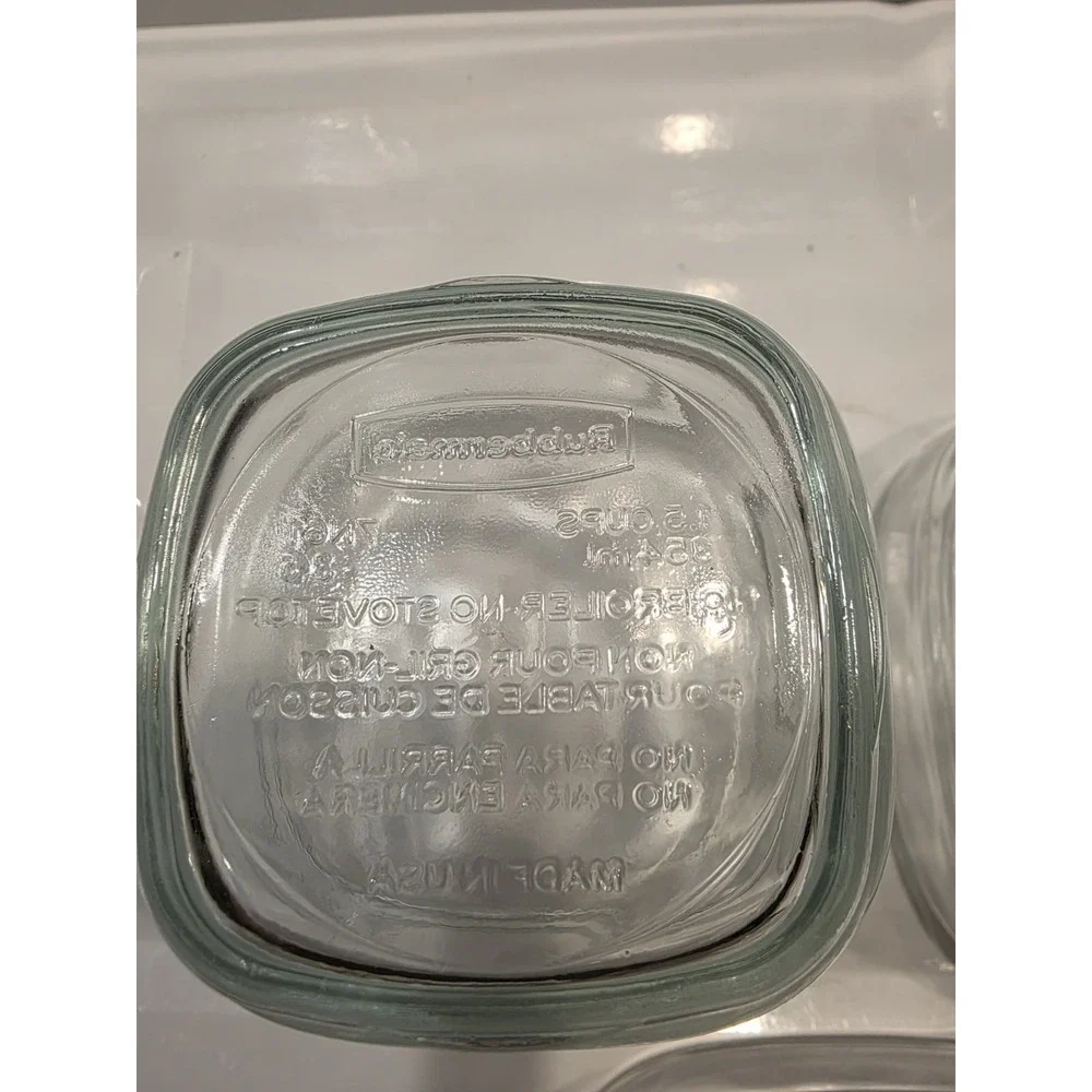Rubbermaid Glass Food Storage Containers Lot - 2 - 1.5 Cup, 1 - 1 Cup & 5 Lids